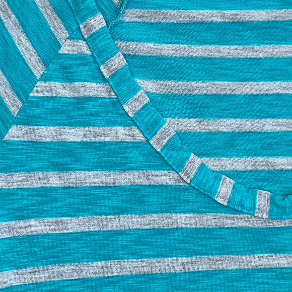 Splendid Soft Semi-Sheer Short Sleeve T-Shirt Striped Aqua/Gray Small - Picture 4 of 8